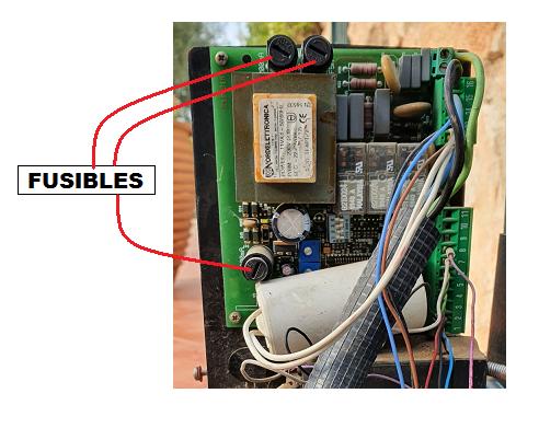 fusibles pcb.jpg